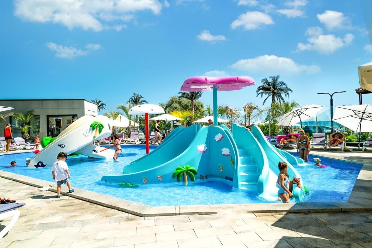 Mur Apartament Alezzi Beach Resort Нэводари Экстерьер фото